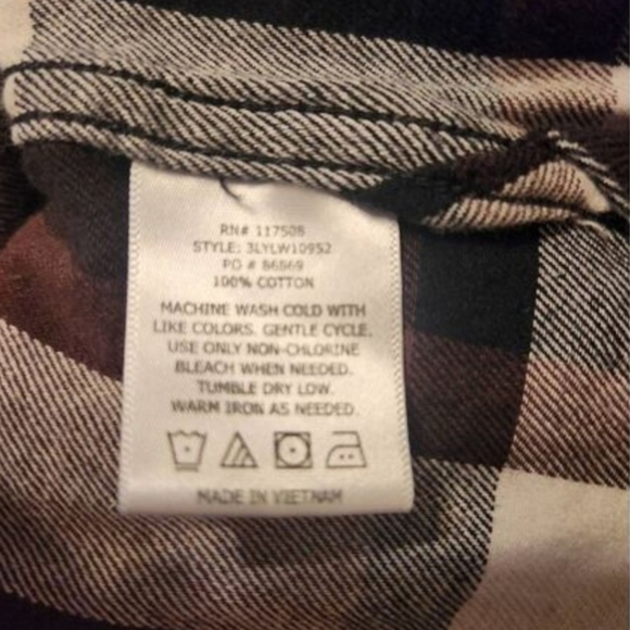 M18 Levi Strauss & Co Burgundy/White Plaid Flannel Shirt W Pockets Long Sleeved - Picture 10 of 10